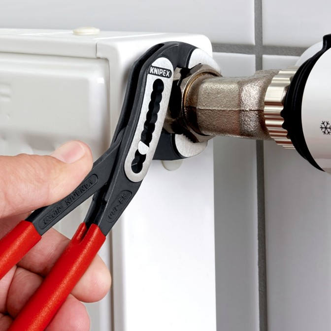 KNIPEX Alligator® Water Pump Pliers 5