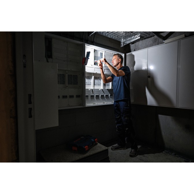 BOSCH 18V Cordless Battery Lamp GLI 18V-800 6