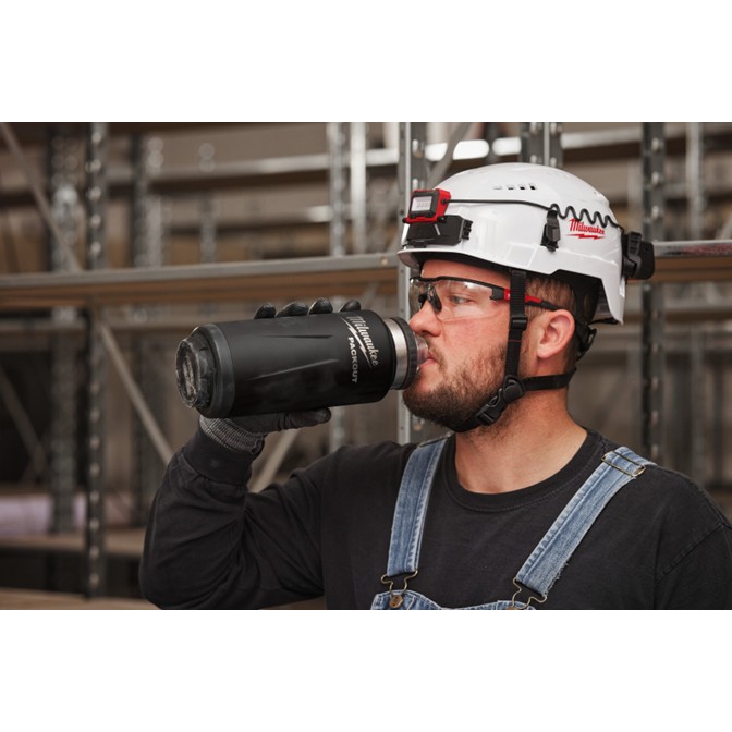 MILWAUKEE PACKOUT 1065ml Bottle Chug Lid Black 1