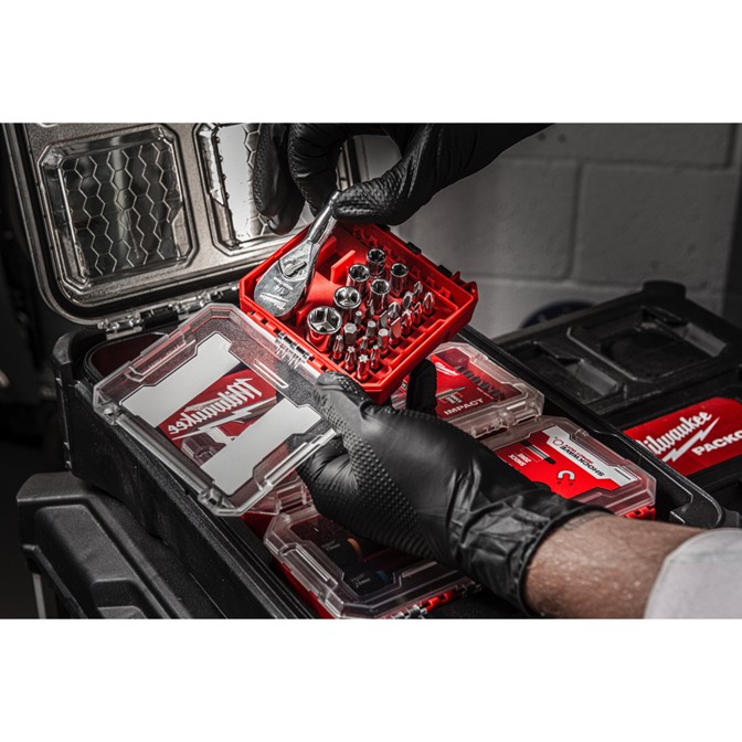 MILWAUKEE PACKOUT Compact Ratchet Set 25 Piece 2