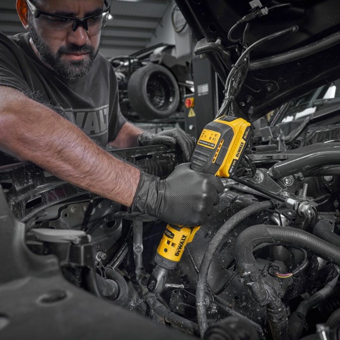 DEWALT 18V Cordless Ratchet DCF514N 5