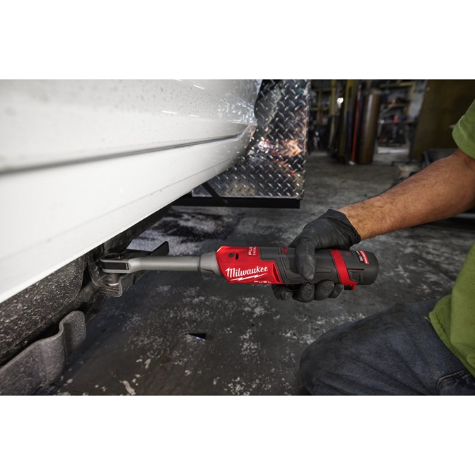 MILWAUKEE M12 FUEL Cordless Pass-Through Ratchet 8