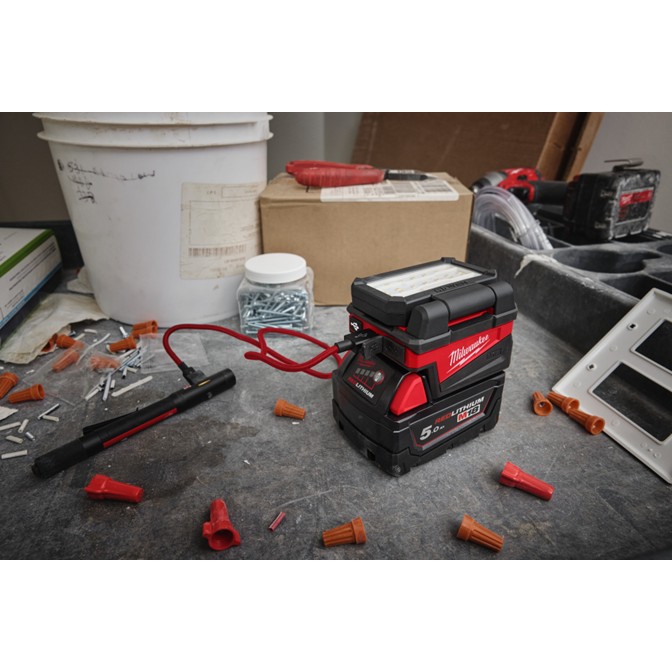 MILWAUKEE M18 Cordless Service Area Light 10