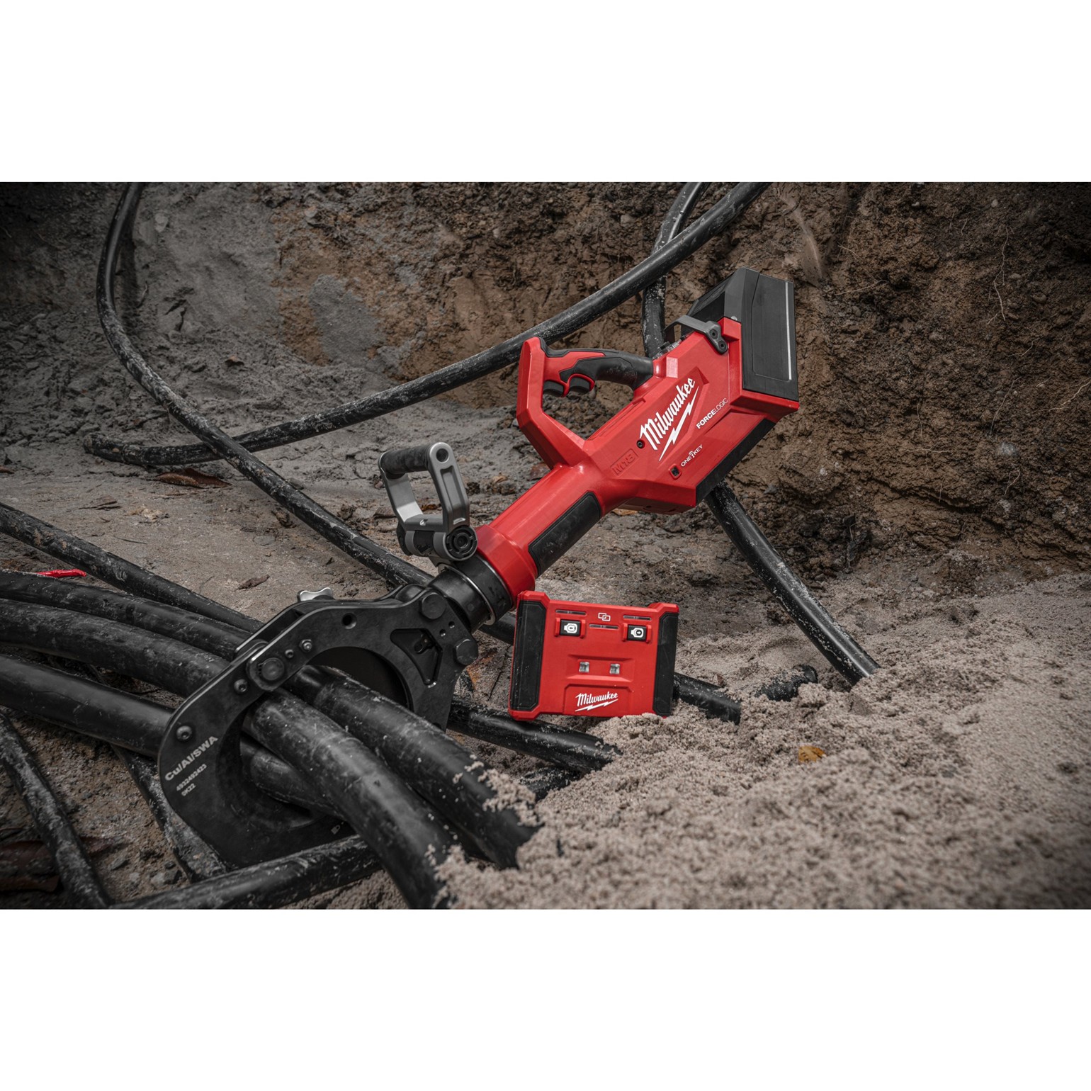 MILWAUKEE M18 FORCE LOGIC Hydraulic Cable Cutter Kit 4