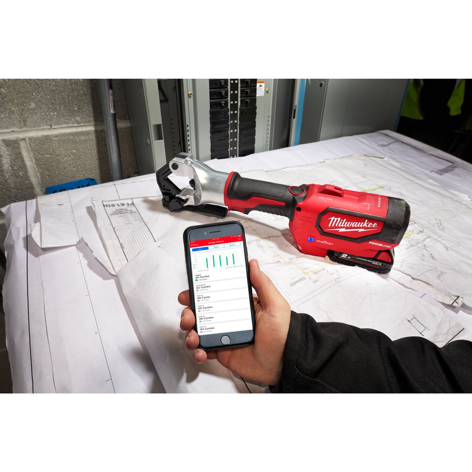 MILWAUKEE M18 FORCE LOGIC Hydraulic Dieless Crimper Kit 5