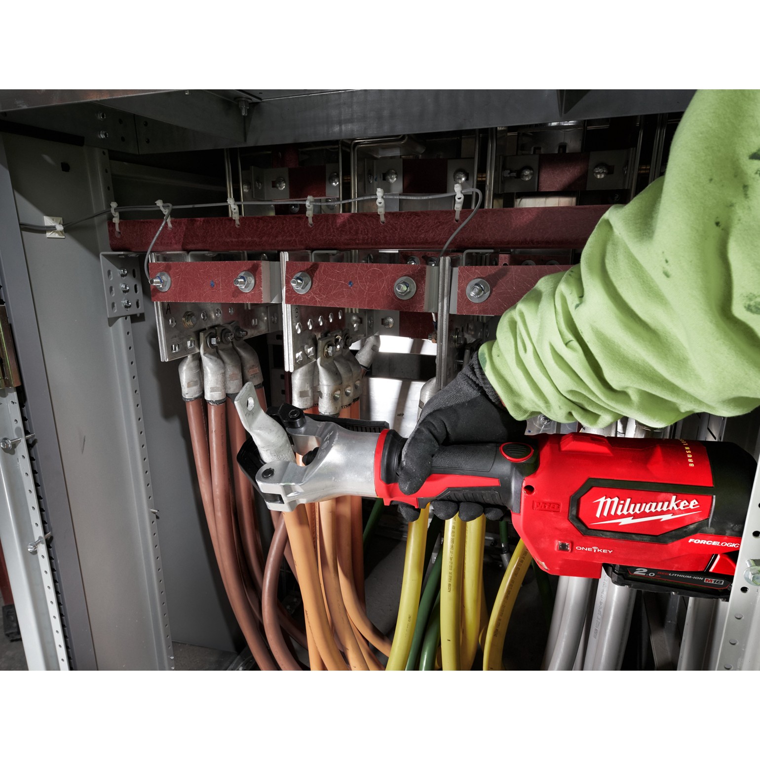 MILWAUKEE M18 FORCE LOGIC Hydraulic Dieless Crimper Kit 7