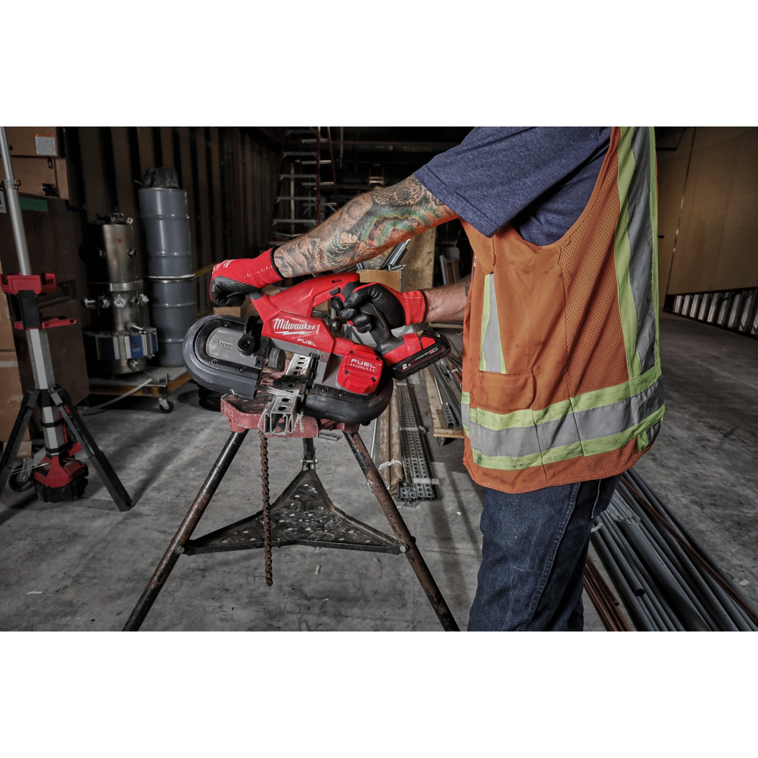 MILWAUKEE M18 FUEL Cordless Band Saw 85mm 4