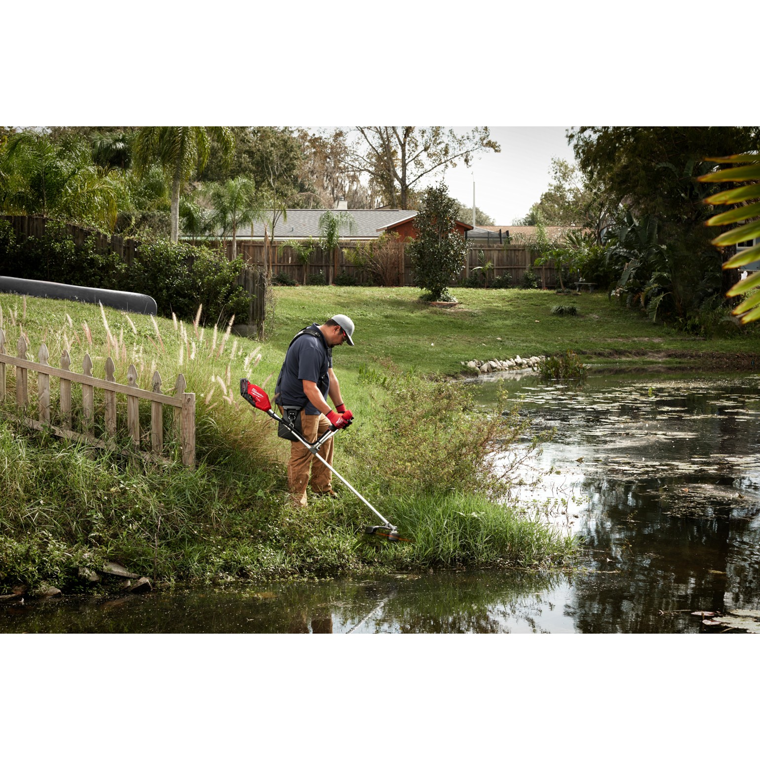 MILWAUKEE M18 FUEL Cordless Brush Cutter 11