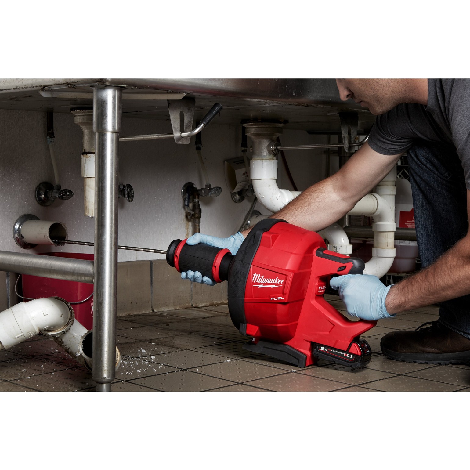 MILWAUKEE M18 FUEL Cordless Drain Cleaner 2