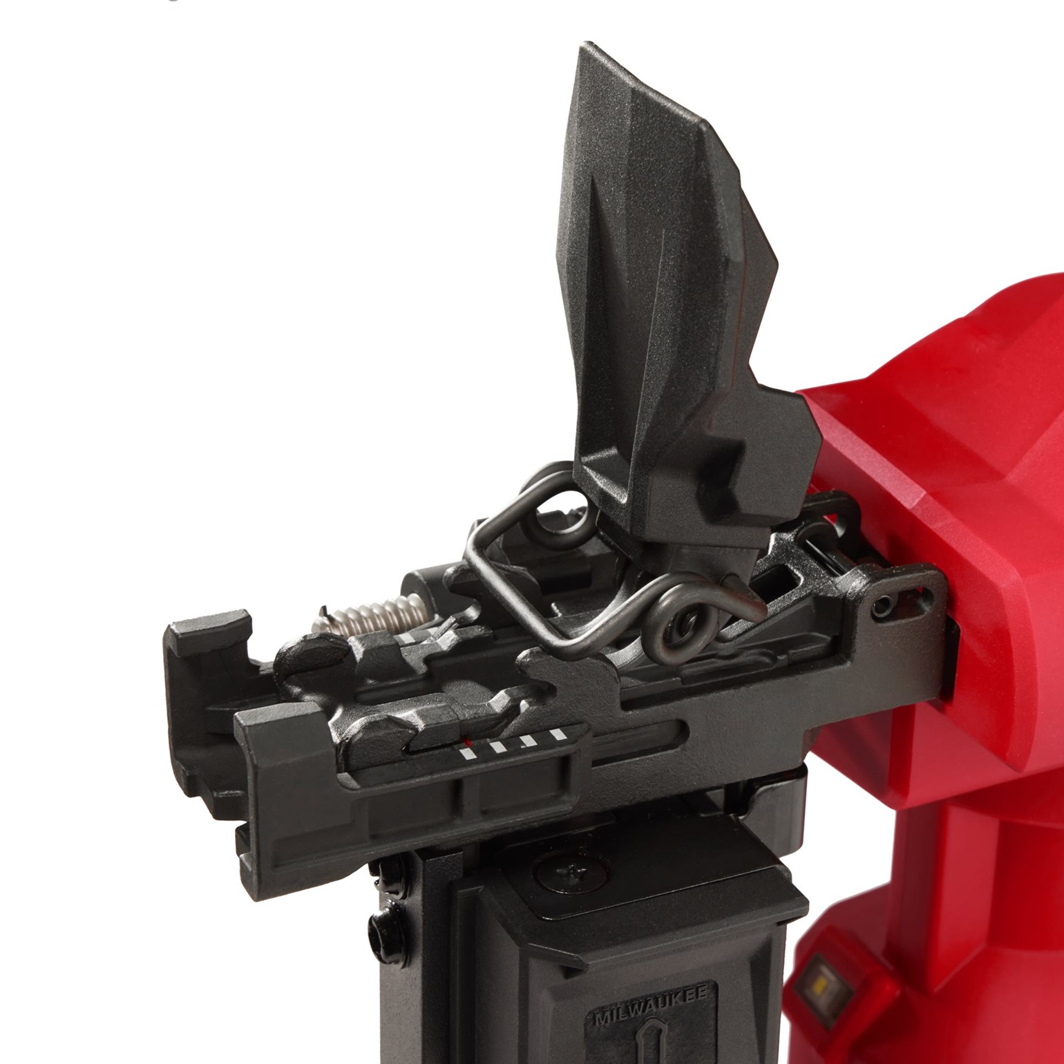 MILWAUKEE M18 FUEL Cordless Fencing Utility Stapler 3