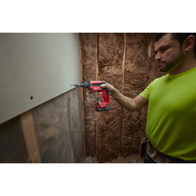 MILWAUKEE M18 FUEL Cordless Screw Gun 10