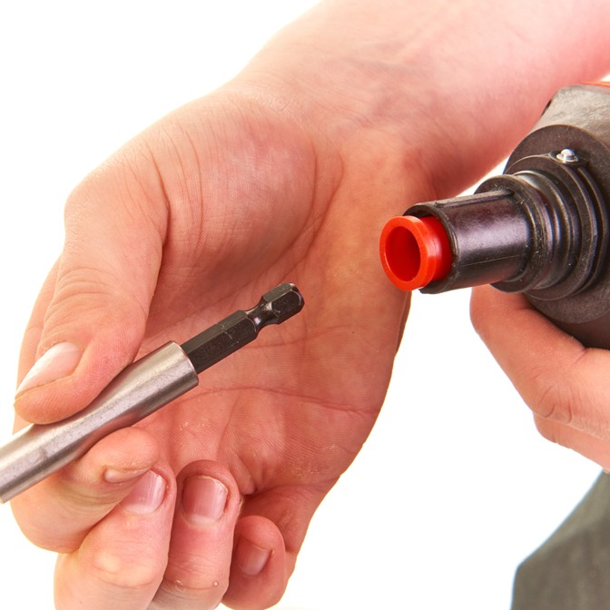 MILWAUKEE M18 FUEL Cordless Screw Gun 2