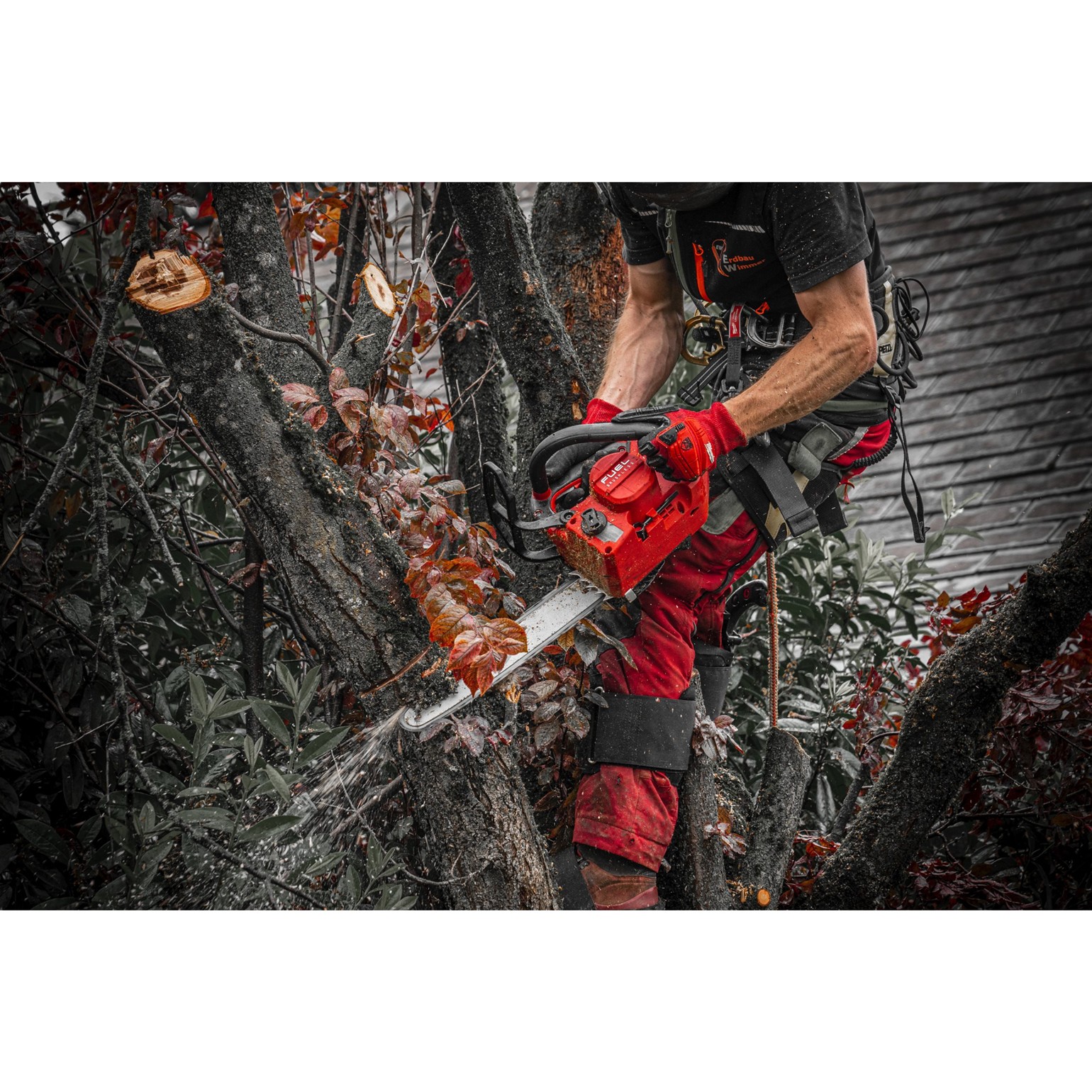 MILWAUKEE M18 FUEL Top Handle Chainsaw 35cm 12
